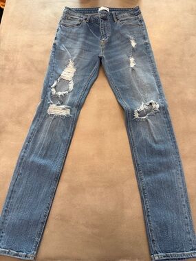 😎 ASOS Design Distressed Light Blue Skinny Jeans